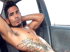 After months of working out at the gym, sexy Damian Cruz is hotter than ever.