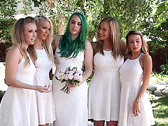 Kenzie Taylor & Olivia Austin enjoy during group dicking - HD