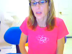 Blond milf wearing glasses masturbates her pussy in webcam solo clip